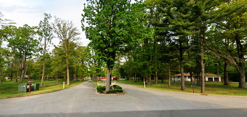 Pine Ridge Amusement Park - 2023 Street View Of Entrance